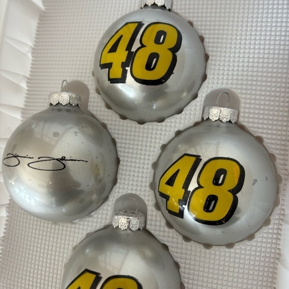 Vintage NASCAR Ornaments glass. Set of 4 - Picture 5 of 13